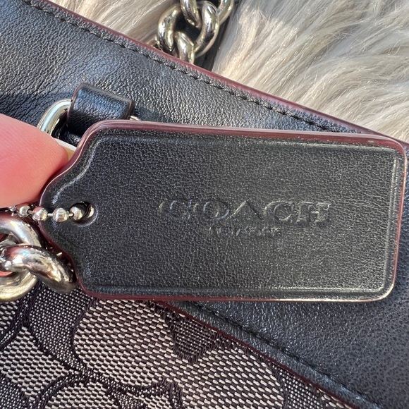 Coach shoulder bag - Picture 6 of 16